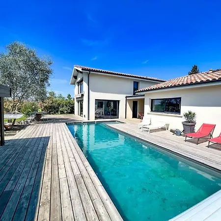 Grande Villa, Piscine Chauffee, Proche Bordeaux Lignan-de-Bordeaux