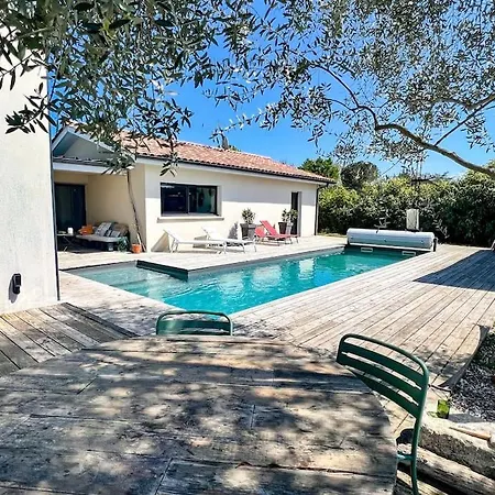 Villa Grande Villa, Piscine Chauffee, Proche Bordeaux *