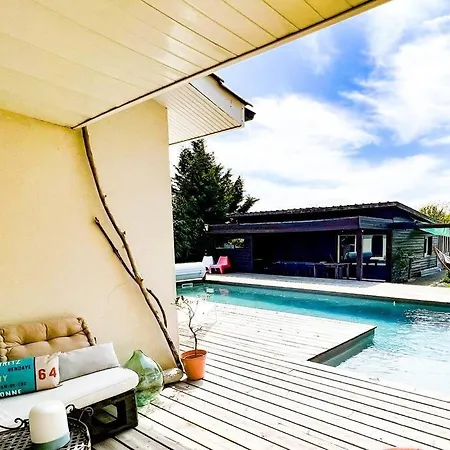 Villa Grande Villa, Piscine Chauffee, Proche Bordeaux *
